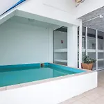 Apartment 4 Person On A In