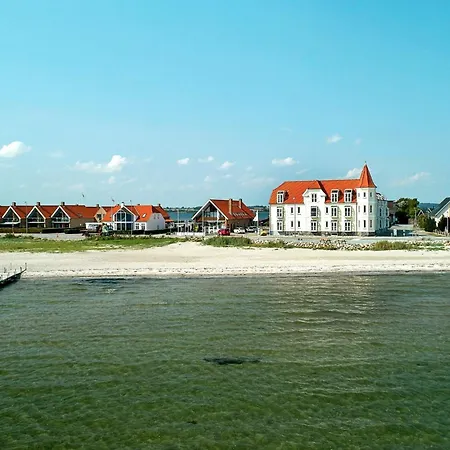 Apartment 4 Person On A In