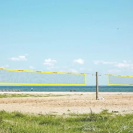 Apartment 4 Person On A In *