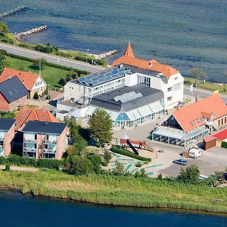 Apartment 4 Person On A In Hejls