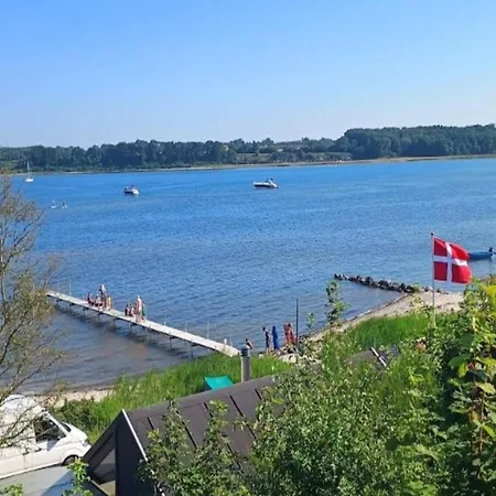 Apartamento 4 Person On A In Hejls