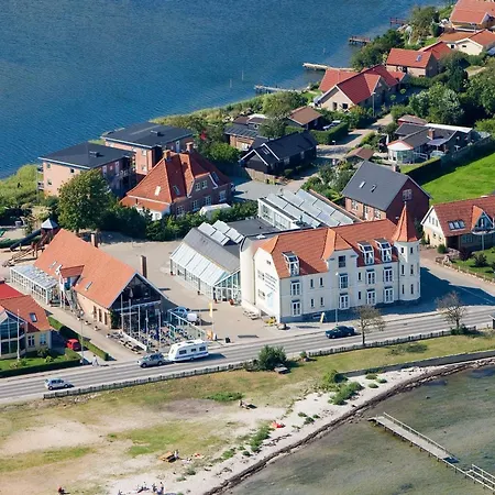 Apartment 4 Person On A In Hejls