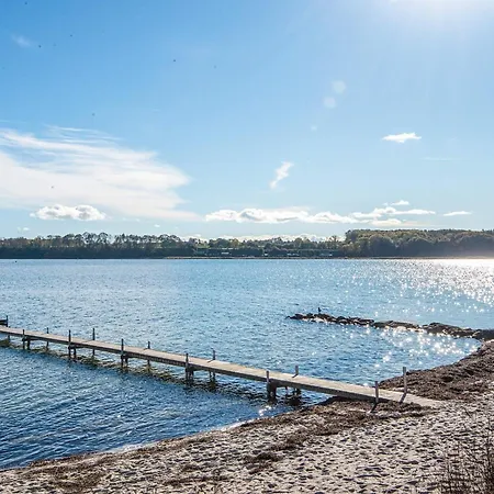 4 Person On A In Hejls