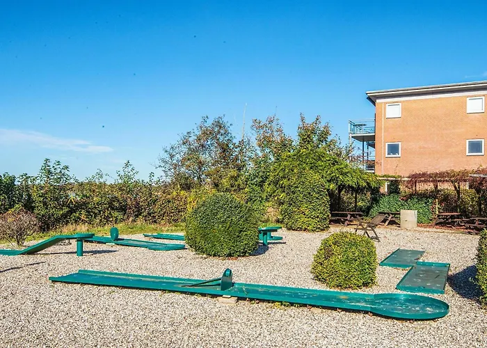 Apartment 4 Person On A In *