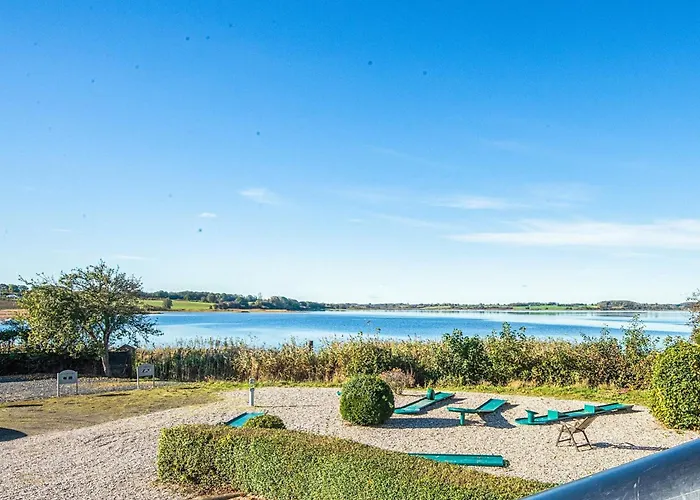 Apartment 4 Person On A In