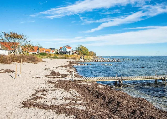 Apartment 4 Person On A In